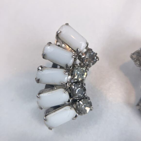 VTG Milk Glass, Rhinestone Clip-On Earrings 1950s Mid-Century Lot of 2 Pairs - Picture 5 of 7